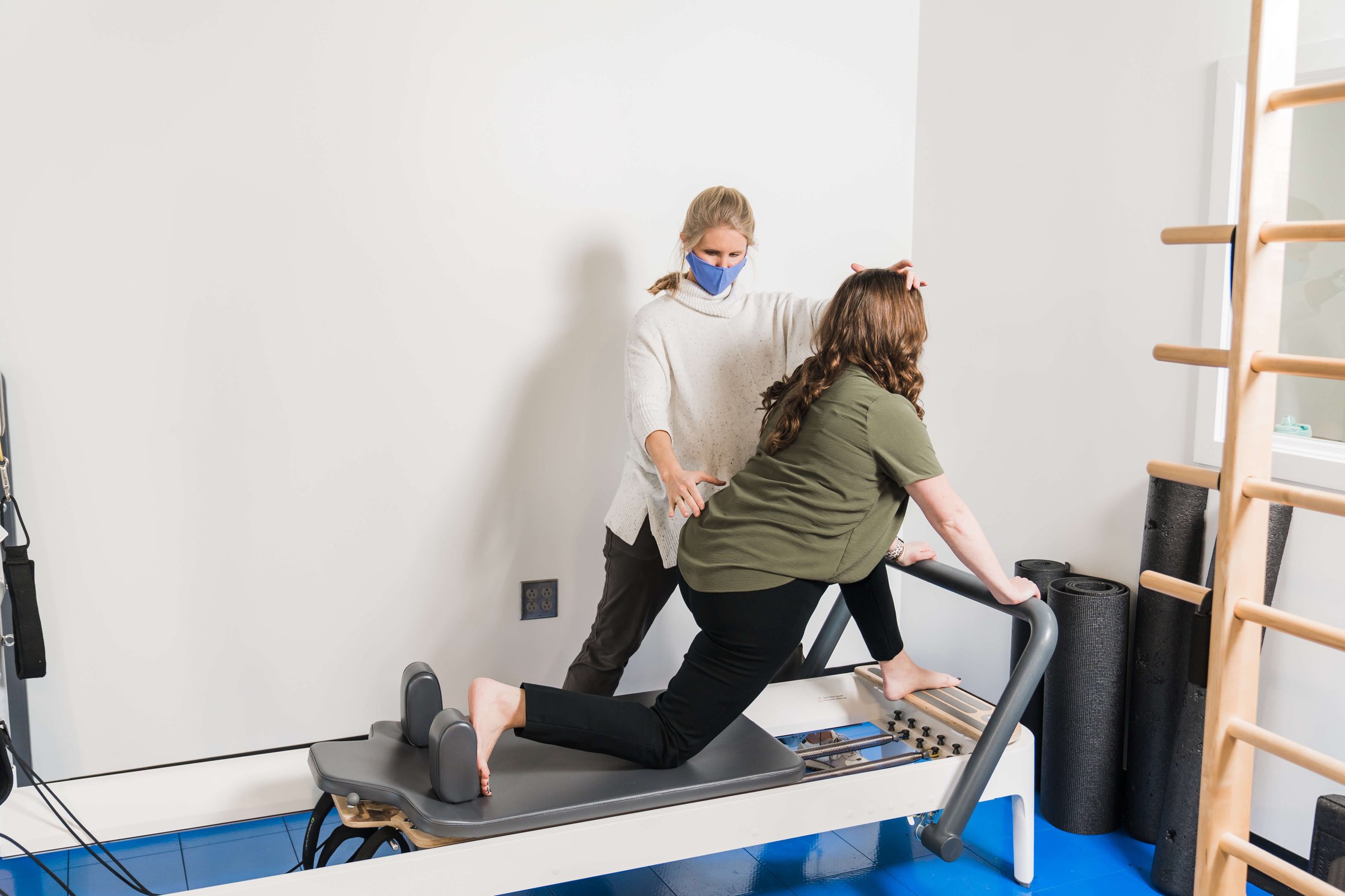 Mat vs Reformer Pilates: Which Should You Choose?