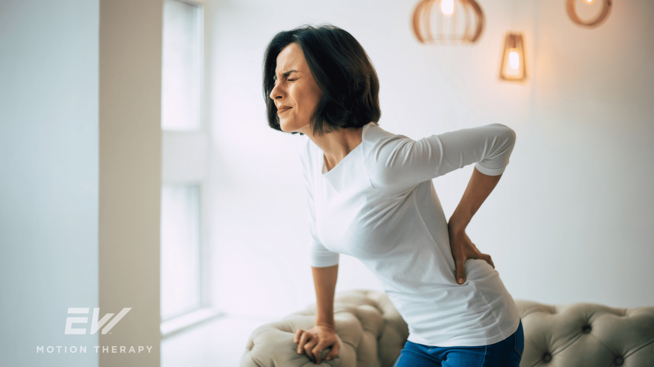 Compression Fractures: Causes, Symptoms, and Treatment Options