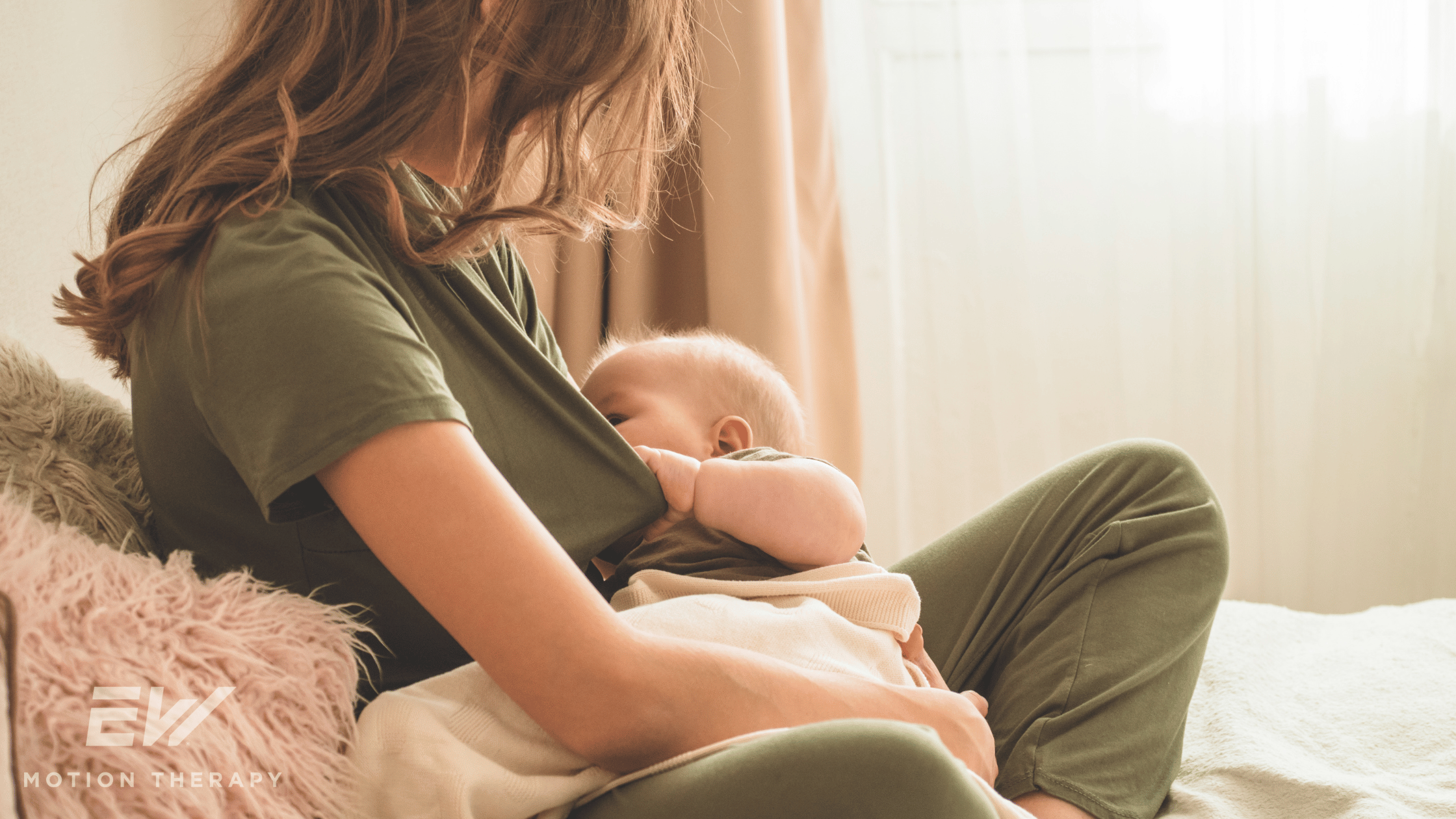 Posture and Breastfeeding: Ensuring Comfort and Health for Mom and Baby